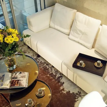 - Pool Terrace In Center *
