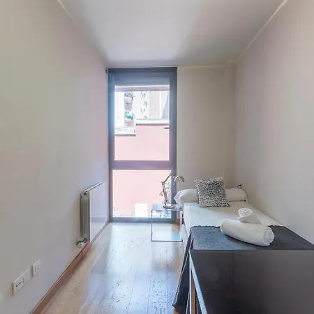 - Pool Terrace In Center *