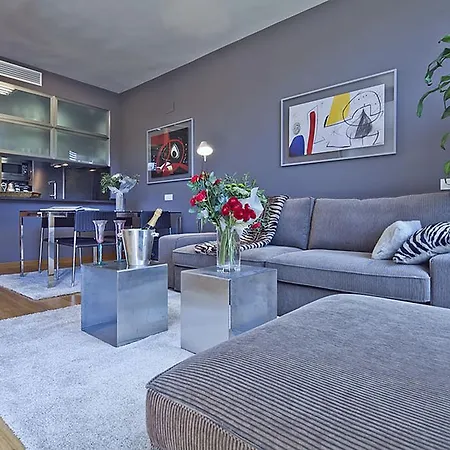 - Pool Terrace In Center *