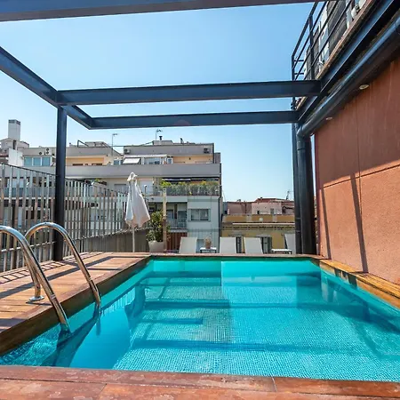 - Pool Terrace In Center *